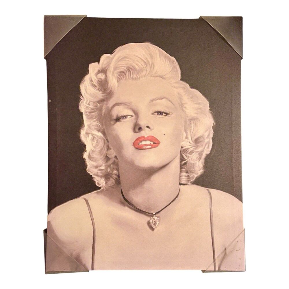 Marilyn Monroe “The Look Of Love” 2015 Canvas Wall Hanging Art Decor 15”W X 19”L
